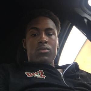 Meet your Posher, Deandre